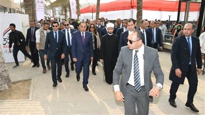 بحضور رئيس الوزراء ورئيس ديوان رئاسة الجمهورية.. وزير الأوقاف يشهد انطلاق أكبر قافلة إغاثة لغزة 