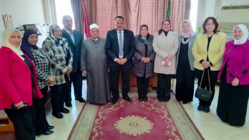 لجنة اختيار الأم