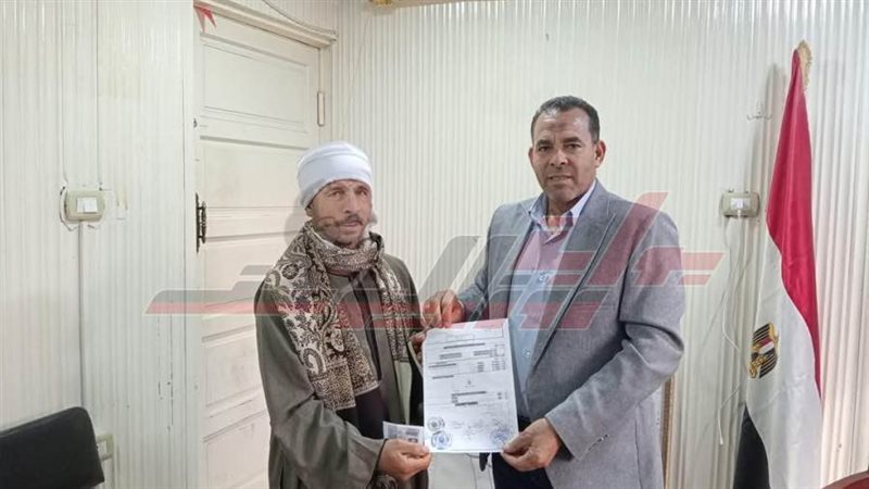 تسليم نماذج 8