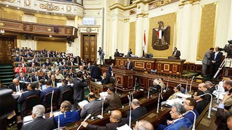 خلافات بين الحكومة