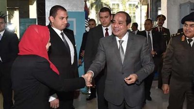 بالصور.. بدء الجلسة العامة الأولى لمؤتمر الشباب حول التعليم بحضور الرئيس السيسى