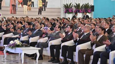 الرئيس يشارك فى الجلسة الخاصة بقضايا التعليم بالمؤتمر الدوري الأول للشباب‎