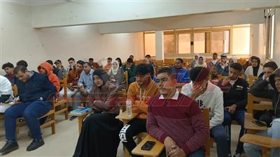 شباب كفر الشيخ تنظم ندوة للشباب حول «نشر ثقافة العمل الحر» 