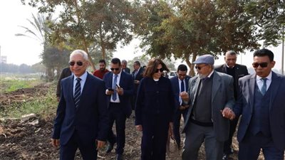 رئيس جامعة المنيا يستقبل وفد مؤسسة «إي إف جى» للتنمية الاجتماعية