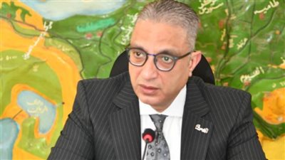 محافظ الفيوم يشدد على إنجاز ملفات استرداد الأراضي أملاك الدولة 