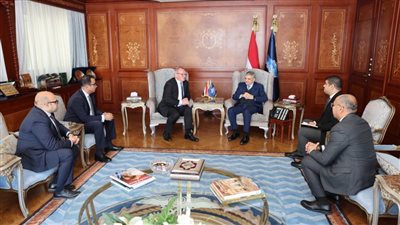  الرئيس التنفيذي لشركة قناة السويس للحاويات: 