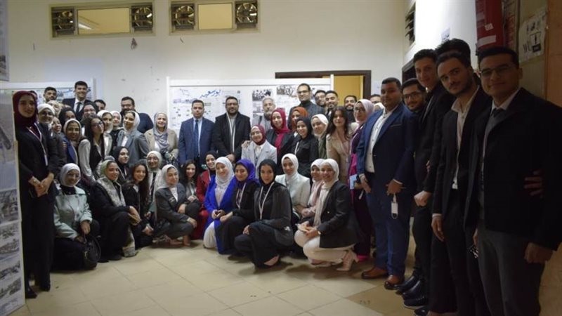 طلاب جامعة المنصورة