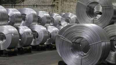 الاتحاد الأوروبي يستعد لحظر الألمنيوم الروسي.. وأسعاره ترتفع في لندن