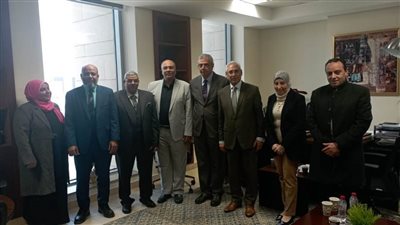 وفد جامعة المنيا يناقش مقترح الخطة الاستثمارية للجامعة للعام المالي 2025/2026