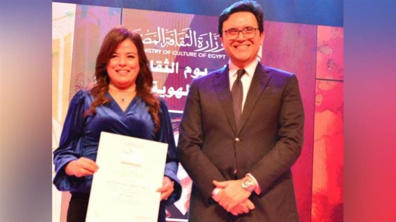 وزير الثقافة يكرم