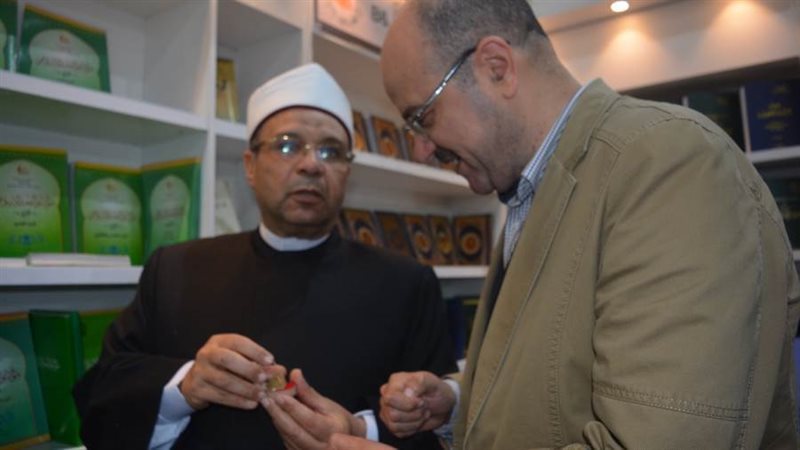 مدير مكتبة المخطوطات