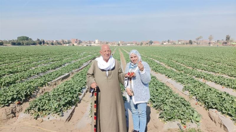 محررة روزاليوسف مع