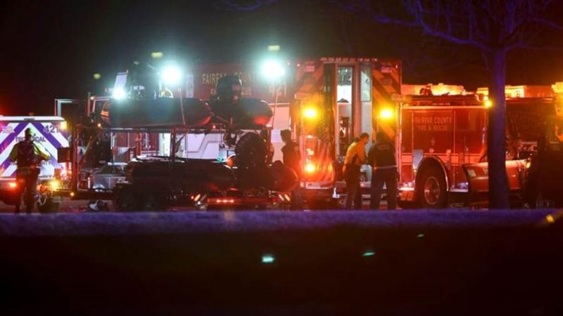 تحطم طائرة ركاب صغيرة