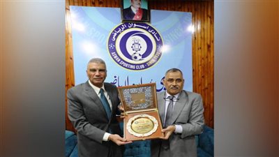محافظ أسوان: تقديم الدعم الكامل لعودة الفريق الأول لكرة القدم لدورى الأضواء والشهرة