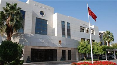 القنصلية الصينية تعلن مقتل وإصابة 5 من مواطنيها في حادث مروري بولاية 