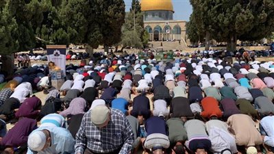 40 ألف فلسطيني يؤدون صلاة الجمعة في المسجد الأقصى