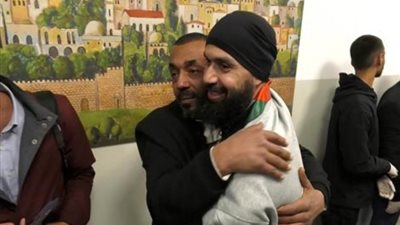  المحرر عبد الغني: لأول مرة أرى السماء دون شباك منذ 23 عاما