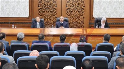 وزير الصناعة ومحافظ كفر الشيخ يناقشان سبل حل تحديات الاستثمار