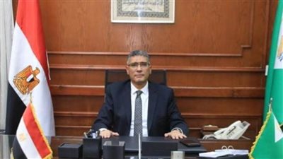محافظ الجيزة: بدء أعمال الرصف والتطوير لوصلة طريق مصر أسيوط الزراعي