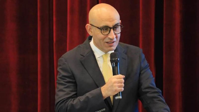 محمد عبد اللطيف وزير