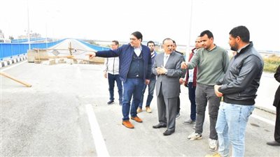 محافظ أسيوط يتفقد الأعمال النهائية لكوبري منقباد العلوي تمهيدا لافتتاحه قريبا بتكلفة تقارب نصف مليار جنيه 