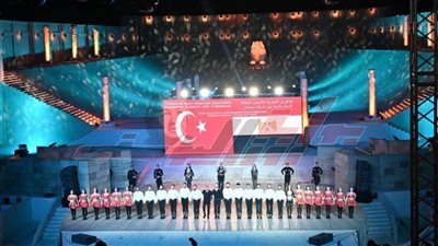 وزير الثقافة ومحافظ جنوب سيناء يشهدان عرض «نيران الأناضول» بشرم الشيخ