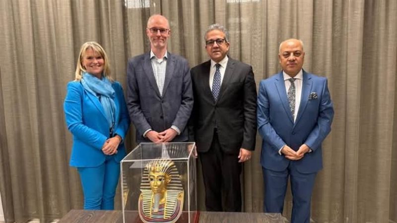 د. خالد عناني في