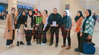 أعضاء النادي الثقافي بمركز بيلا في زيارة خاصة لمعرض الكتاب