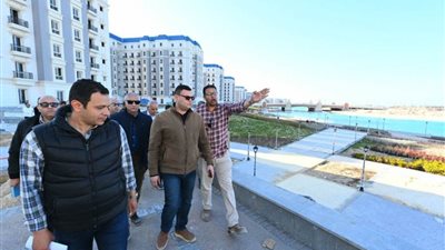 وزير الإسكان يتفقد الحي اللاتيني والمدينة التراثية و