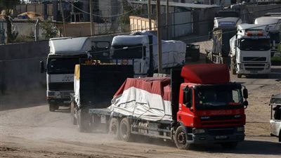 ارتفاع عدد شاحنات المساعدات الإنسانية للفلسطينيين بقطاع غزة إلى 200 شاحنة
