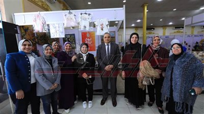رئيس جامعة كفر الشيخ يشهد افتتاح معرض «أيادي مصر» للحرف اليدوية