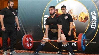 انطلاق منافسات اليوم الختامي من بطولة كأس العالم للقوة البدنية بالهرم