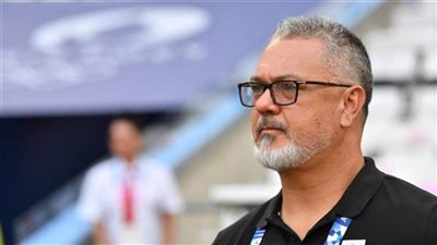 ميكالي يوضح حقيقة تدريبه الزمالك خلفًا لجروس