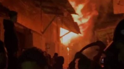 الحماية المدنية بالشرقية تسيطر على حريق محل أقمشة