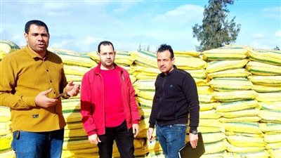 ضبط 5 أطنان أسمدة زراعية مجهولة المصدر و3 آلاف لتر مواد بترولية