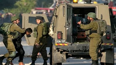 عاجل| قوات الاحتلال الإسرائيلي تعتقل عددًا من الفلسطينيين بالضفة الغربية