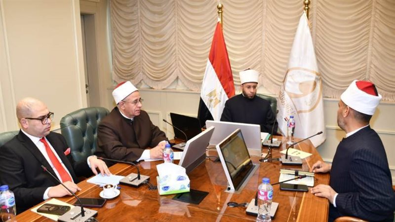 وزير الاوقاف خلال