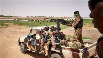 مقتل 50 شخصا على الأقل في هجوم لمسلحين شمال شرقي مالي