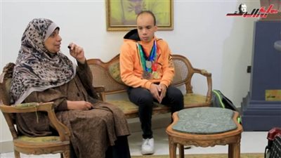 والدة محمد عبداللطيف: تكشف حجم المعاناه التي مرت بها.. ونصيحة لأهالي ذوي الهمم.. شعاع أمل (26)