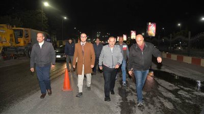 محافظ أسيوط يتفقد أعمال رفع كفاءة ورصف كوبري فيصل بنطاق حي غرب وأعمال معالجة الفواصل البينية 