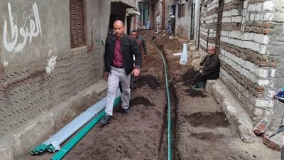 محافظ المنيا يعلن توصيل المياه لـ 25 أسرة من أهالي حي جنوب سمالوط