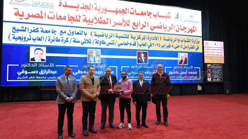 خلال التكريم