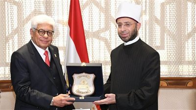 وزير الأوقاف يستقبل حاكم ولاية بينانج بدولة ماليزيا