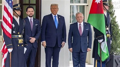 الرئيس الأمريكي يستقبل العاهل الأردني لدى وصوله البيت الأبيض