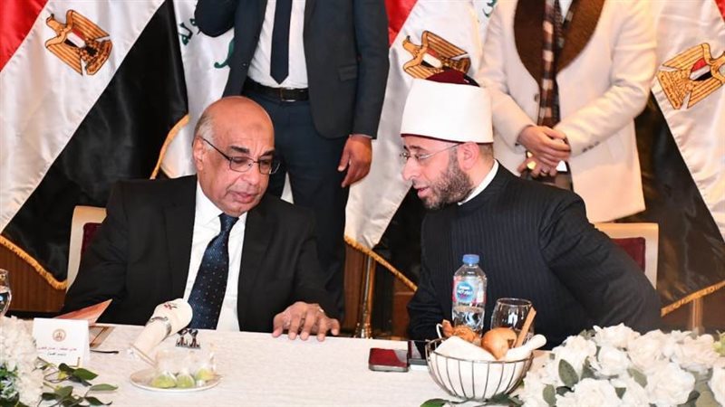 وزير الاوقاف مع وزير