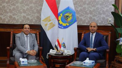 لتعزيز التعاون بين الطرفين.. رئيس جامعة دمنهور يستقبل رئيس الجهاز التنفيذي للهيئة العامة لتعليم الكبار