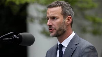 بيلاروس تفرج عن صحفي أمريكي بعد سجنه 3 سنوات