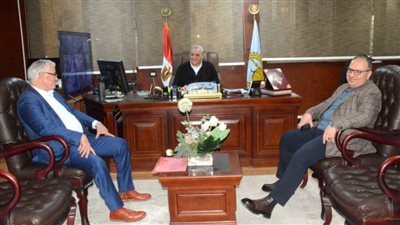 بالصور.. محافظ الغربية: تكامل بين التنفيذيين والنواب لتحسين الخدمات
