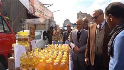  بالصور.. محافظ الغربية يفتتح معرضا للسلع بحي أول المحلة استعدادًا لشهر رمضان