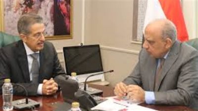 عصمت يبحث مع  